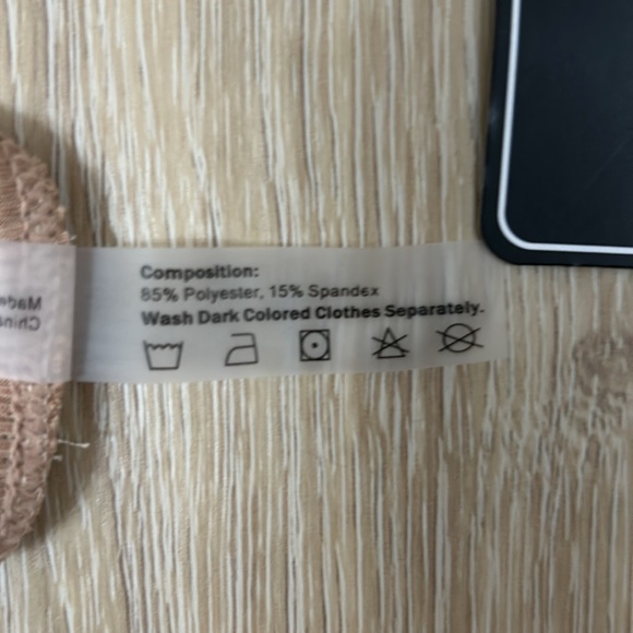 Never worn bathing suit - Picture 3 of 3